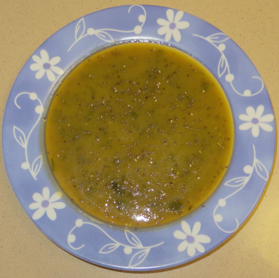 Sopa de lentilhas com sementes de chia